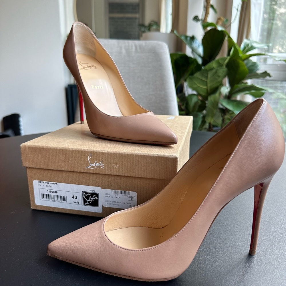 Louboutin Kate 100 nude pumps size 40 EU 9.5